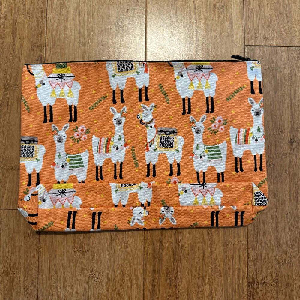 Thirty-One Llama Rama Pattern Zipper Pouch - Picture 2 of 2